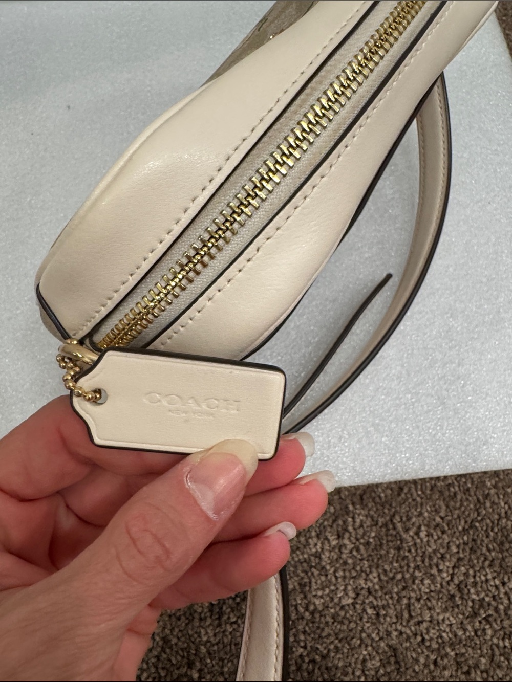 Coach Mini Jamie Camera crossbody Bag in Signature Canvas Ditsy floral Print - Picture 6 of 9
